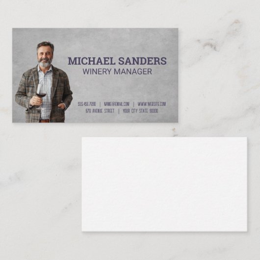 グラス1杯のワインを片手に微笑む人 名刺 (正面/裏面)