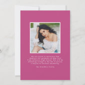 グラッモダンドマゼンタタイポグラフィ2写真卒業 案内状 (裏面)