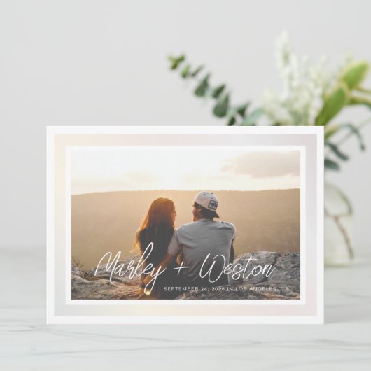 グラデはっきりしたィー縁どトの手書き名と写真 セーブザデート (スタンド正面)