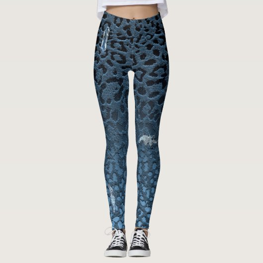 グラデーションなデニムのジーンの青いデジタルによって裂かれるヒョウのプリント レギンス (正面)