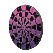 グラデーションなピンクの紫色および黒い ダーツボード (正面右)