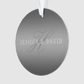グラデーションを徐々に変化させるグレー任意の名前/秒 オーナメント (正面)