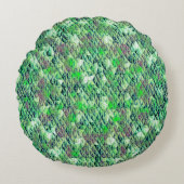 グラデーショントーンtを持つ緑がかった三角形のモザイク ラウンドクッション (正面)