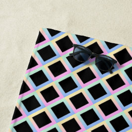 グラデーションフレームを持つ黒い対称ダイヤモンド ビーチタオル