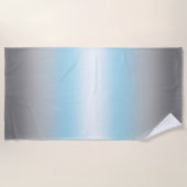 グラデーション減光プライドフラグ – Demiboyフラグ ビーチタオル (正面)