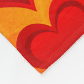 グラデーション赤い愛ハート+あなたの背景。&アイディア フリースブランケット (角)