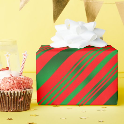 グラデーション赤と緑のストライプ ラッピングペーパー (誕生日パーティー)