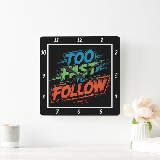 グラフィックに対して速後を追過ぎる スクエア壁時計 (ホーム)