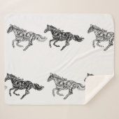 グラフィックアートモダンデザイン馬白黒ロゴ シェルパブランケット (正面(横))