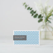 グラフィックデザイナー – ライトブルー山形ジグザグ 名刺 (スタンド正面)
