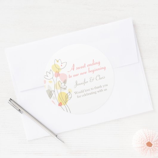 グラフィックモダンフラワーペタル結婚のキャンディステッカー ラウンドシール (封筒)