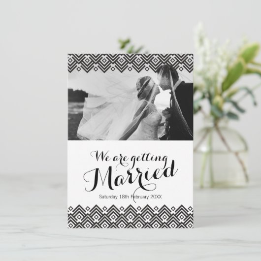 グラフィック黒の幾何学的な写真結婚式招待状 招待状 (スタンド正面)