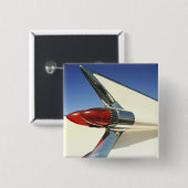 グラフィック: ひれおよびテールライトのクローズアップ 缶バッジ (正面&裏面)