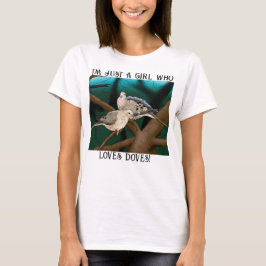 グラフィックTシャツが大好きな少女 Tシャツ