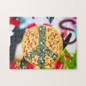 グラフィティウォールに黄色の平和モザイク –  ジグソーパズル (横)