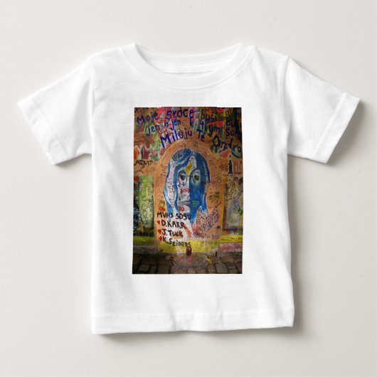 グラフィティ – プラハ ベビーTシャツ (正面)