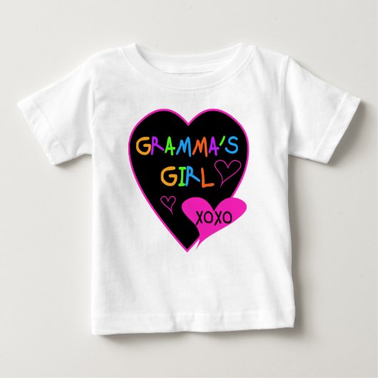 グラマの女の子Tシャツ，マグカップ，ボタン，ケース，帽子 ベビーTシャツ (正面)