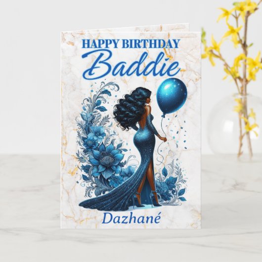 グラマラスなアフリカ系アメリカ人の女性ブルー誕生日 カード (黄色い花)