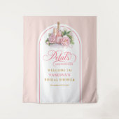 グラマラスな花びらとプロセッコのシャワーバナー、頬を染めるようなゴールド タペストリー (正面)