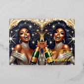 グラマラスな黒人女性ポッピングシャンパン誕生日 箔グリーティングカード (外側レイダウン)