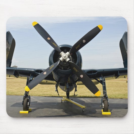 グラマン F8F ベアキャット 艦上戦闘機  マウスパッド (正面)
