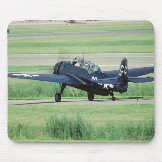 グラマンTBF/TBM アベンジャー海軍空母魚雷 マウスパッド (正面)