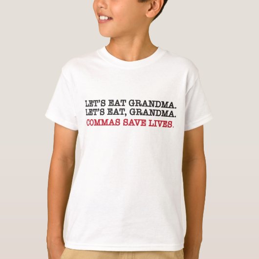 グラマ食べマです。コンマ救は生きてる。 Tシャツ (正面)