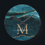 グラムティール(緑がかった色)グリーン金ゴールドアゲートジオードグリッターモノグラム ラウンド壁時計<br><div class="desc">グモダンラムティール(緑がかった色)グリーン金ゴールドグリッタースパークルエージェートジェムストーンエレガントモノグラムスクリプト名クロック</div>