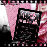 グラムピンクブラックファッション40th誕生日パーティー 招待状<br><div class="desc">華やかなフランスのオートクチュールインスパイア、ピンクとブラックの40歳の誕生日デザインは、ハットボックスケーキ、ピンクのスティレット、そして様々な未開封の誕生日プレゼントや豪華なカップケーキの間のメイクバッグを特徴とする。の誕生日祝大事な行事に最適年齢は編集不可能なピンクのフェイクグリッターフォントで作成される。メッセージデザイもしナーは、私たちのコレクションで提供さ違うれている以外の年齢のためにこれを修正する必要がある。</div>