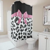 グラムピンクボウ – ユキヒョウ柄 – 黒 シャワーカーテン (インサイチュ)