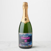 グラムブルーモダングリッターホットネオンピンクスウィート16 スパークリングワインラベル (正面)