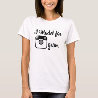 グラムTシャツのモデル Tシャツ