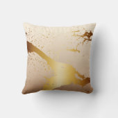 グランジなしぶきのペンキの（ばちゃばちゃ）跳ねる|の金ゴールドの暗灰色のアイボリー クッション (裏面)