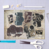 グランジなカメラマンの写真撮影のヴィンテージのカメラ 薄葉紙 (クラフト)