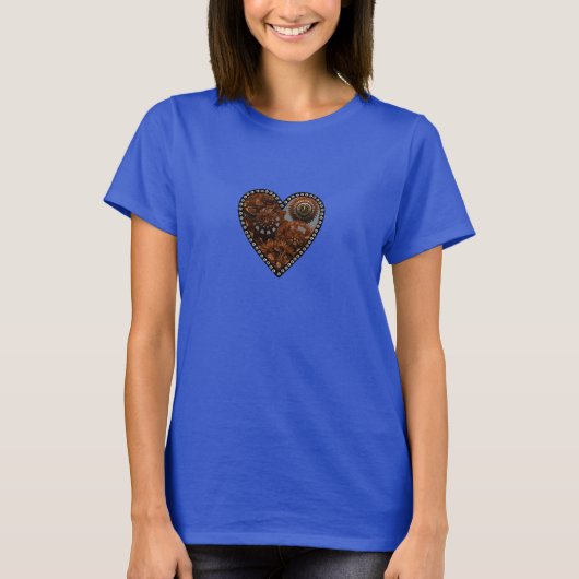 グランジなSteampunkの時計およびギアのハート Tシャツ (正面)
