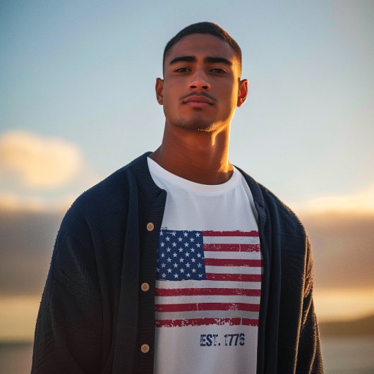 グランジテキストとアメリカ国旗 Tシャツ