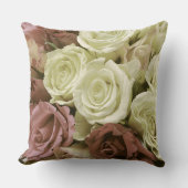 グランジヴィンテージレトロバラ写真花フローラ クッション (正面)