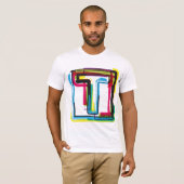 グランジTアーバンはっきりしたカラフルタイポグラフィ Tシャツ (正面フル)