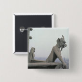 グランデの手すりからのガーゴイル 缶バッジ (正面&裏面)