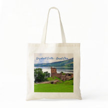 グラントクランのウルクハート城ローチネススコットランド