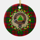 グラントクランバッジとタータンチェックパーソナライズされたクリスマス セラミックオーナメント (正面)