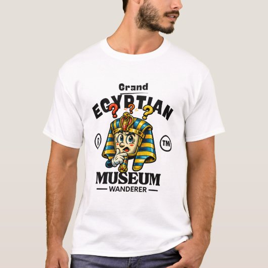 グランドエジプト博物館の探索者 Tシャツ (正面)