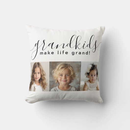 グランドキッズが人生の壮大な3枚の写真を撮る クッション (正面)