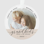 グランドキッズが人生を壮大な写真に オーナメント (正面)