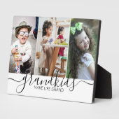 グランドキッズが人生を壮大にする | 3枚の写真コラージュ フォトプラーク (側面)