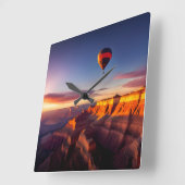 グランドキャニオン上空の熱気球 スクエア壁時計 (傾斜)