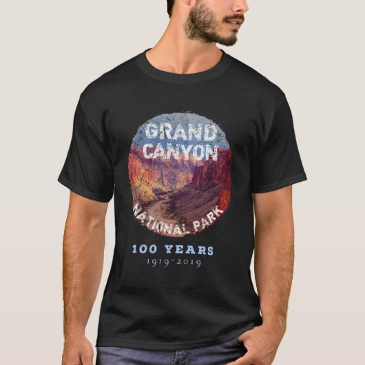 グランドキャニオン国立公園100年19192019向け Tシャツ (正面)