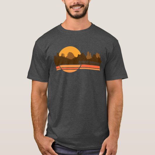 グランドキャニオン 70年代スタイルの観光客のお土産  ふざけた Tシャツ (正面)