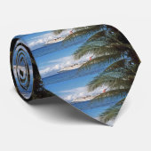 グランドケイマンでつながれるカーニバルの遊航船 ネクタイ (ロール)