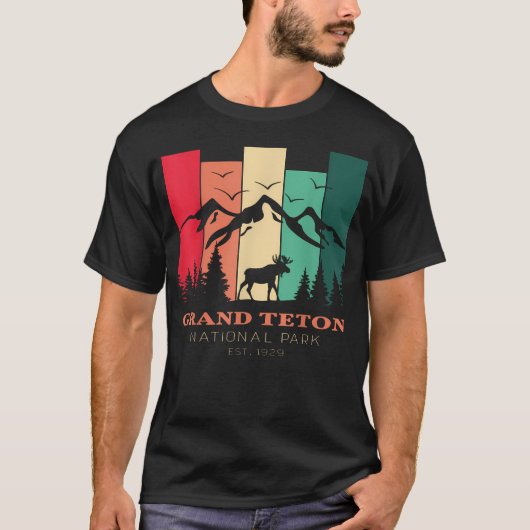 グランドティートン国立公園のヴィンテージハイキング用 Tシャツ (正面)
